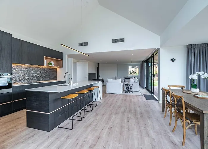 Northlake Alpine Retreat *